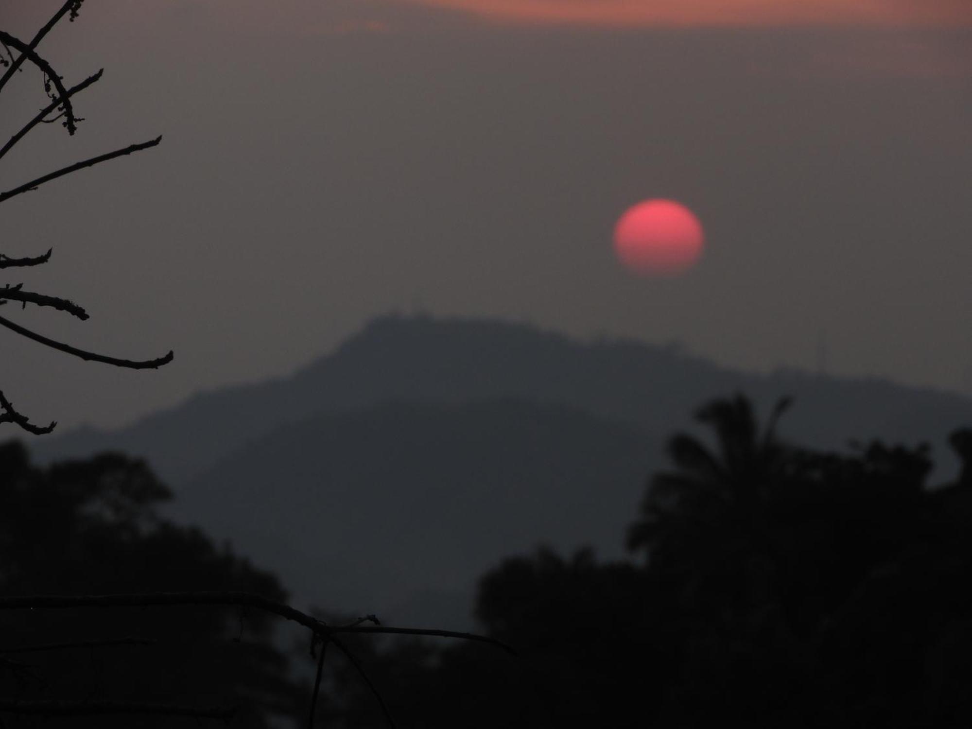 Green Heaven Resort Kandy Luaran gambar
